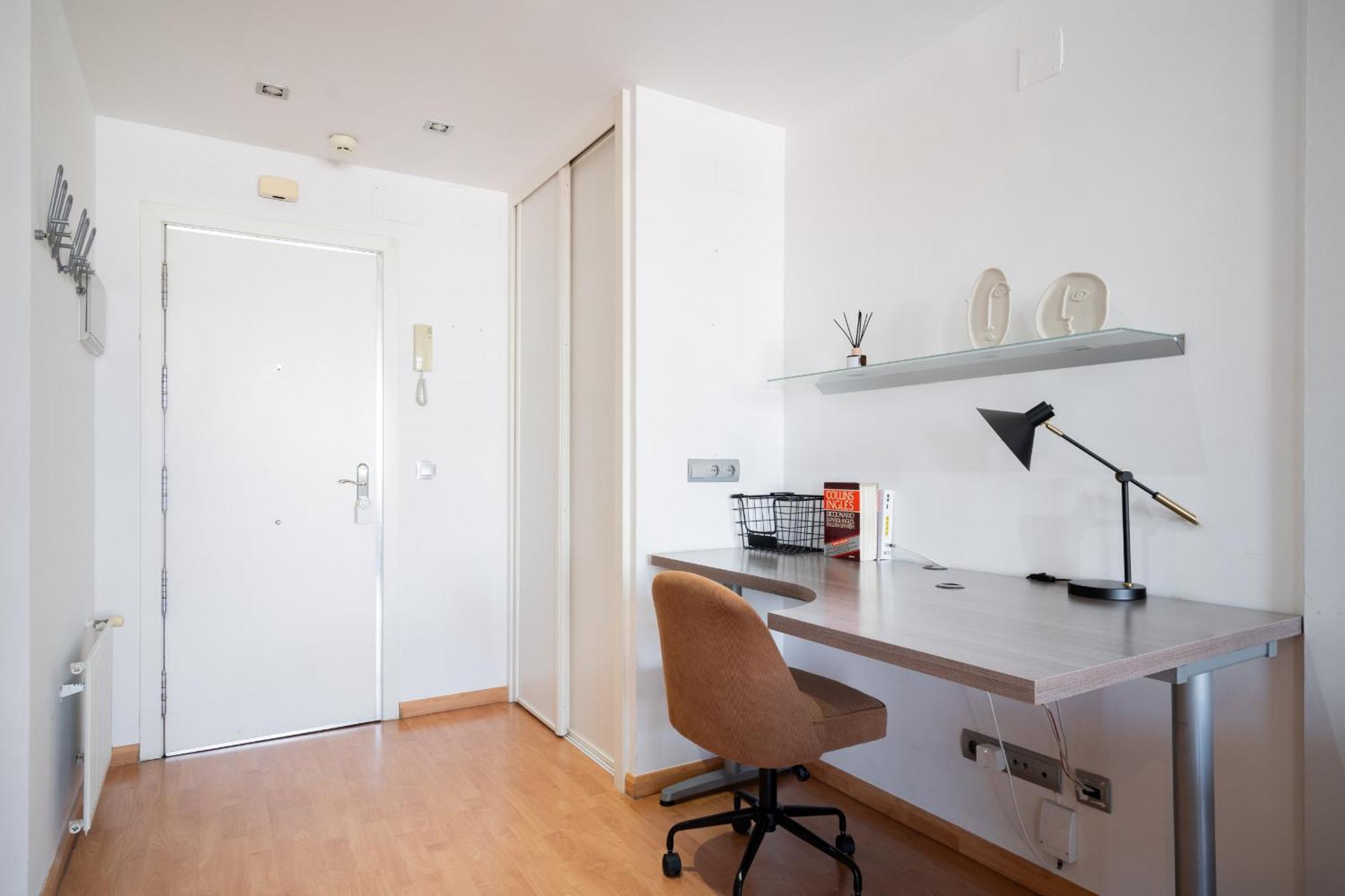 Apartamento En Plaza De Espana Alquiler Temporal Madrid Ngoại thất bức ảnh