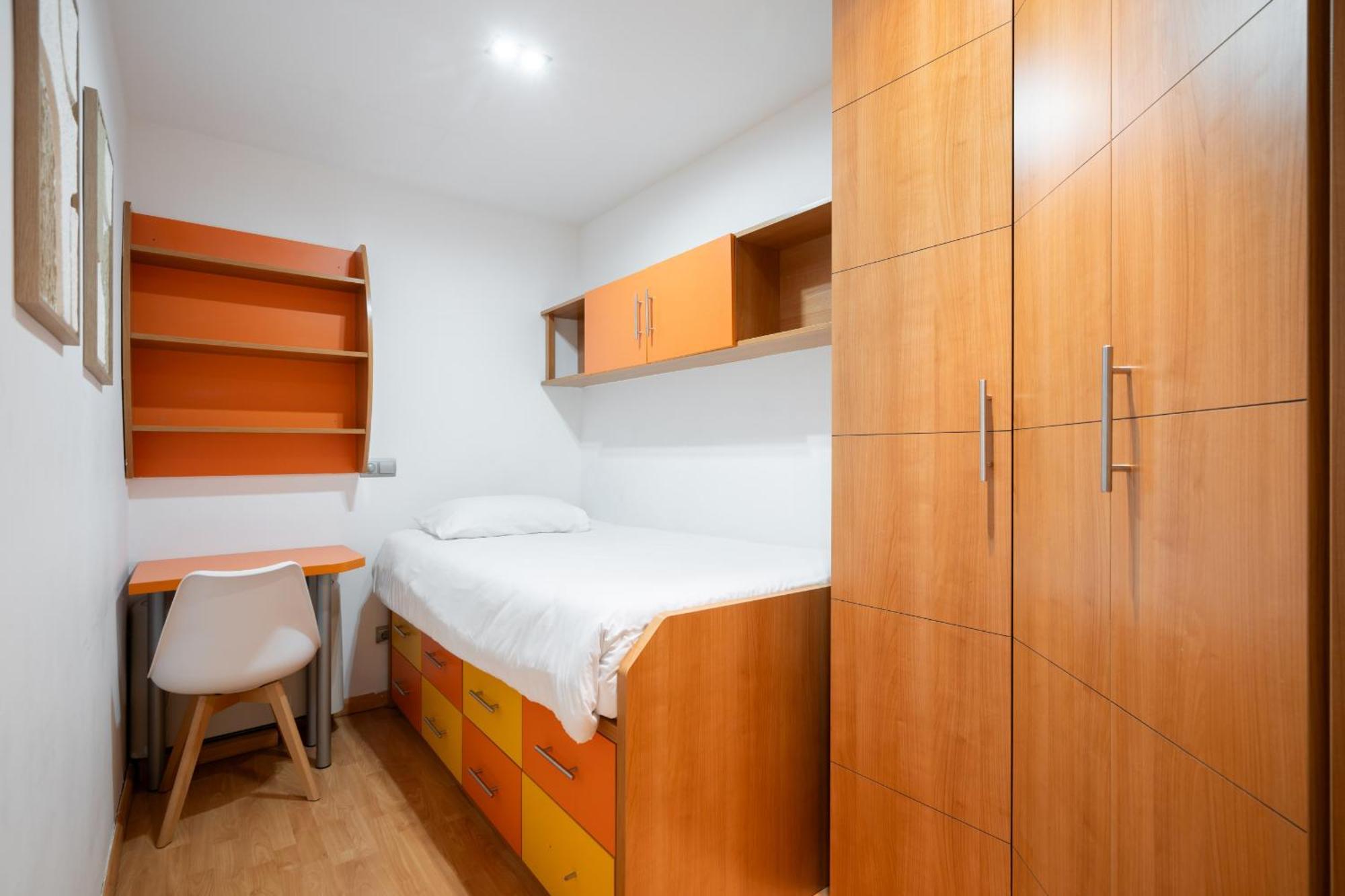 Apartamento En Plaza De Espana Alquiler Temporal Madrid Ngoại thất bức ảnh